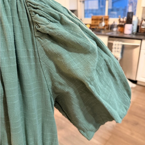 Elegant Olive Green Women's Dress - Picture 6 of 11